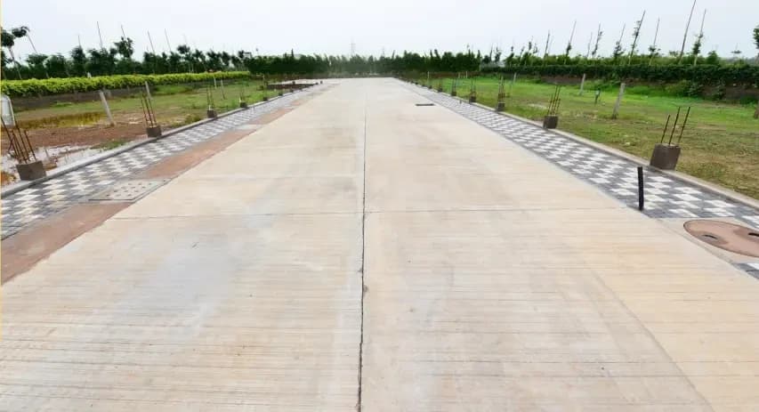 Ramayana Crest Greens — Internal Road