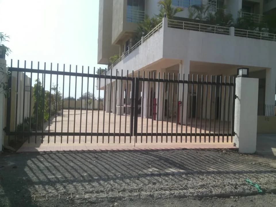 Avenue Sapphire, Sector 8 Ulwe