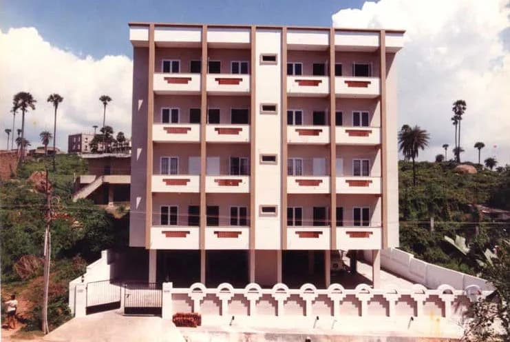Balaji Nandan Apartments, Kirlampudi Layout