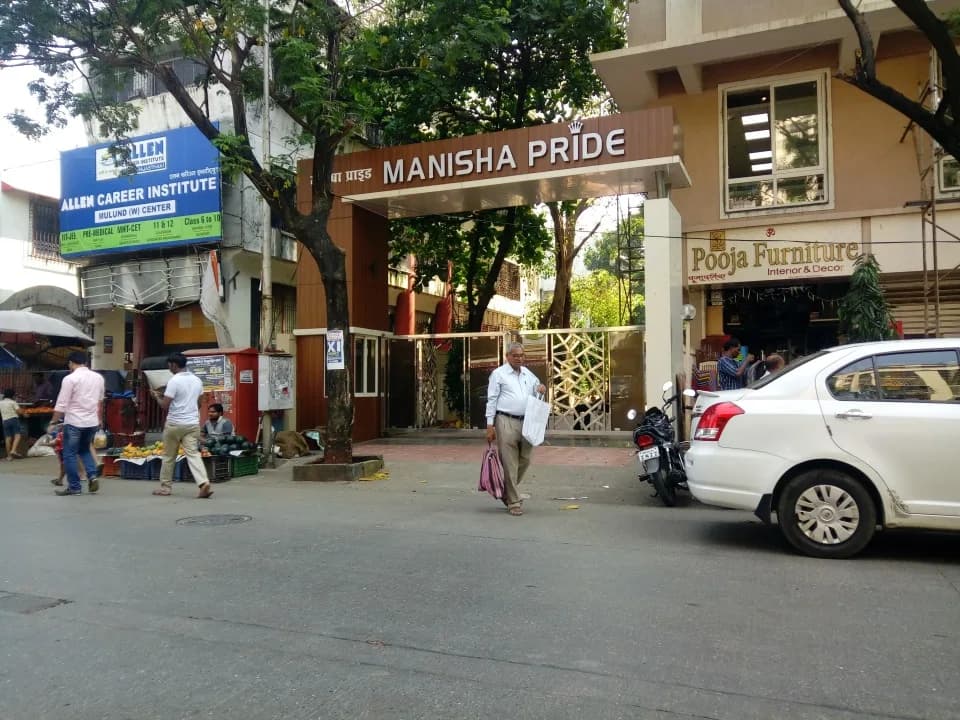 Manisha Pride — Entrance