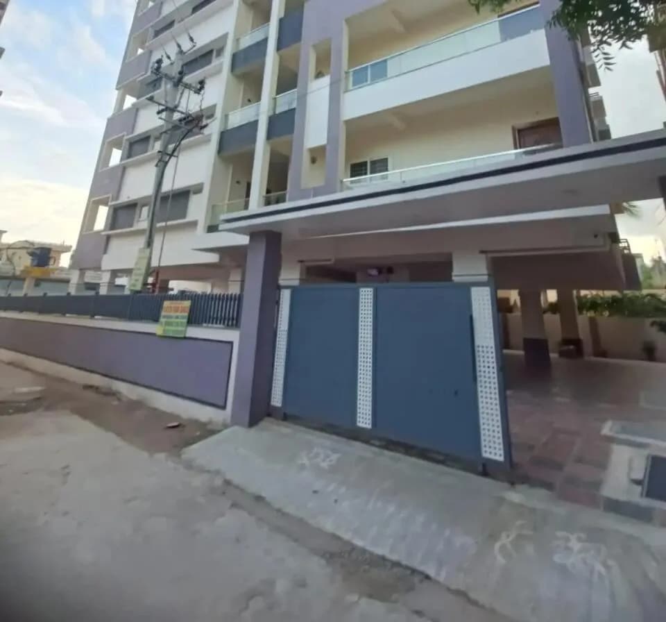 Shri Manikeswari Matha Nilayam, LB Nagar