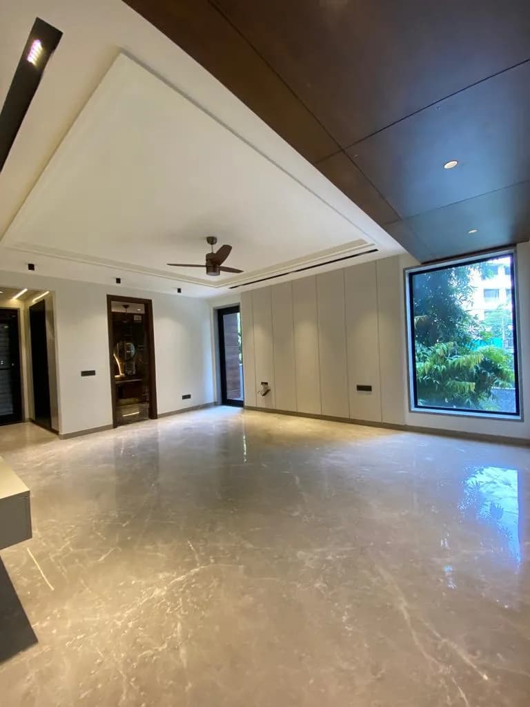 Luxury Floors by Sabharwal Associates, DLF Phase 2