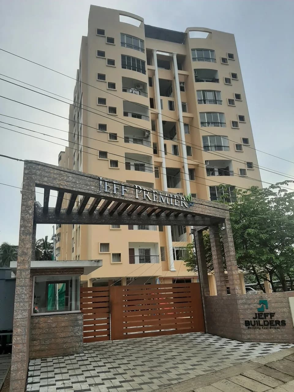 Jeff Premier, Tripunithura