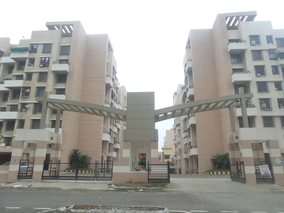 Hubtown Countrywoods, Tilekar Nagar