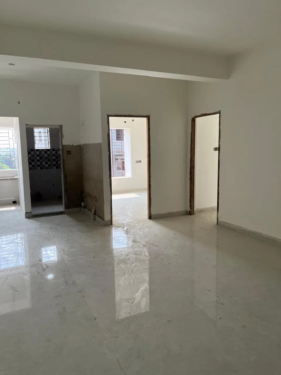 Deb Tarini Apartment, Madhyamgram