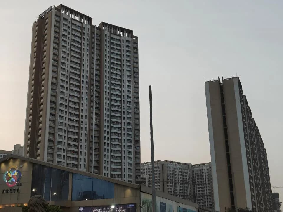 JP The Palace Tower B, Mira Road