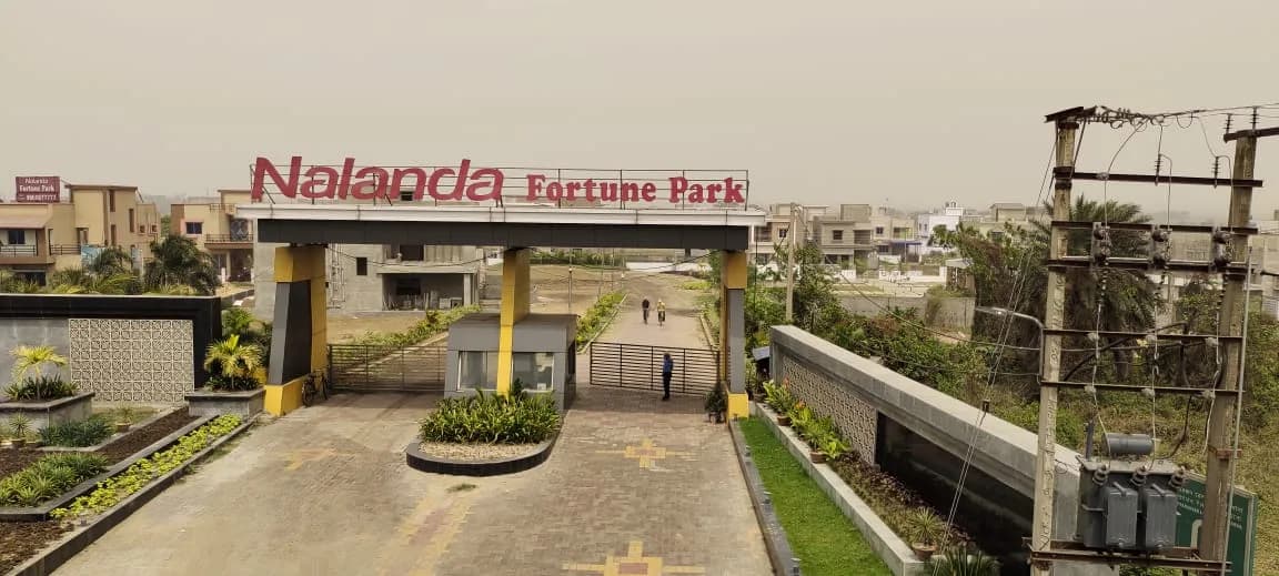 Nalanda Fortune Park, Benachity