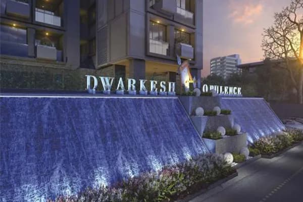 Dwarkesh Opulence, Tragad