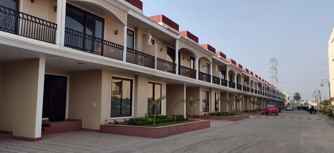 Messrs Aerovista Meadows, Dayalpura