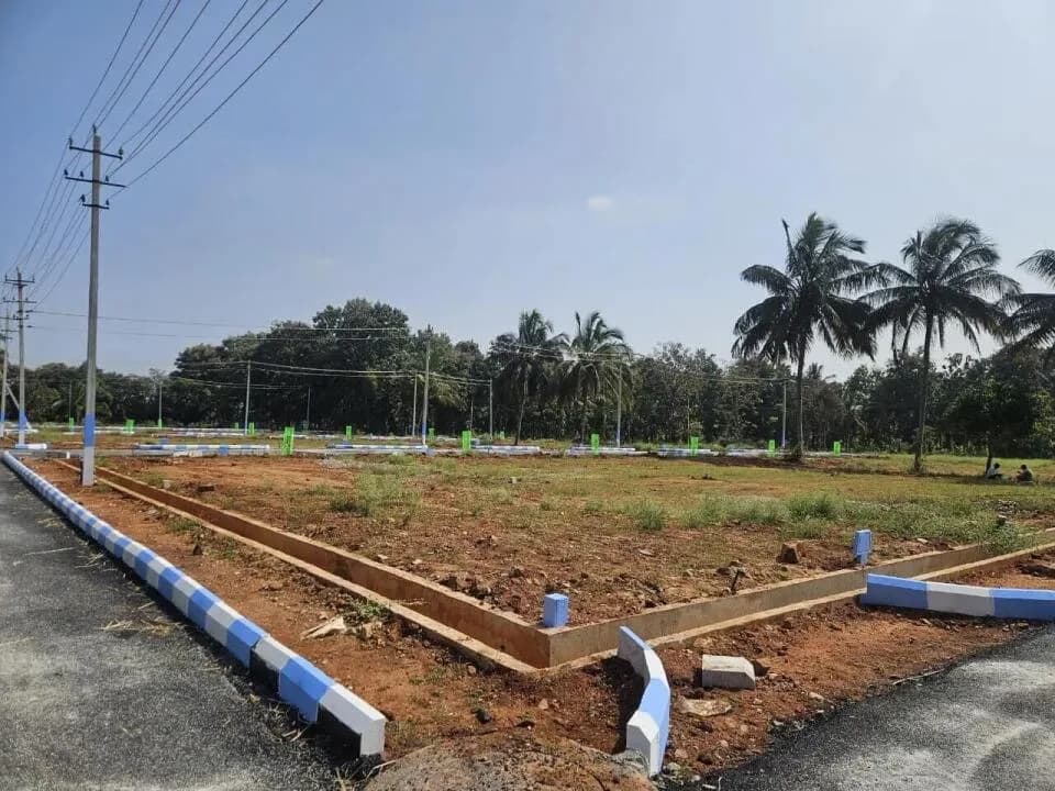 Sri Vajra Layout, Varuna