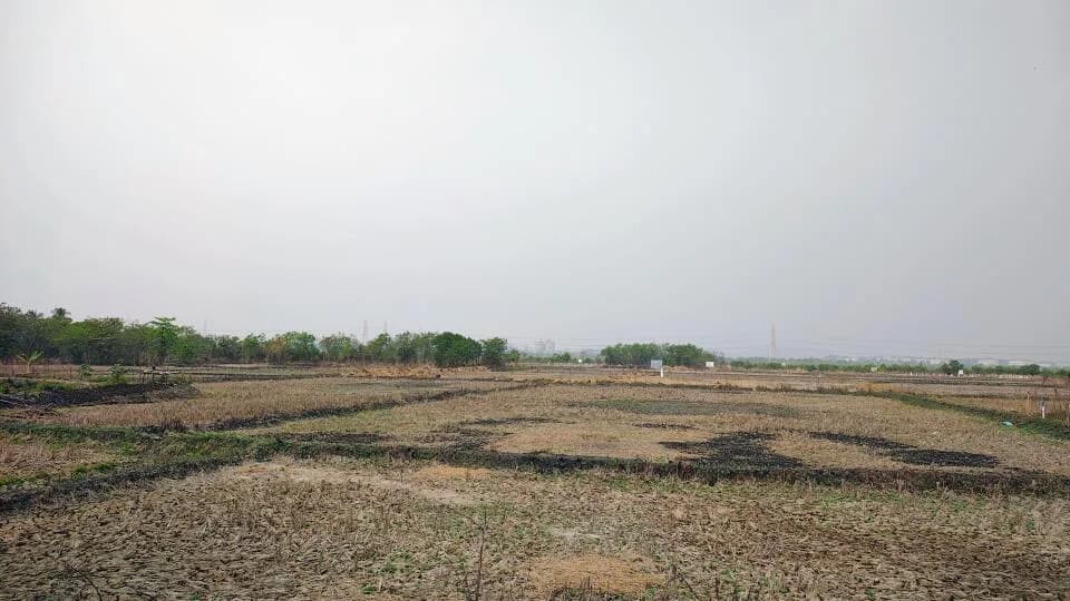 Investland Uran Plots, Uran