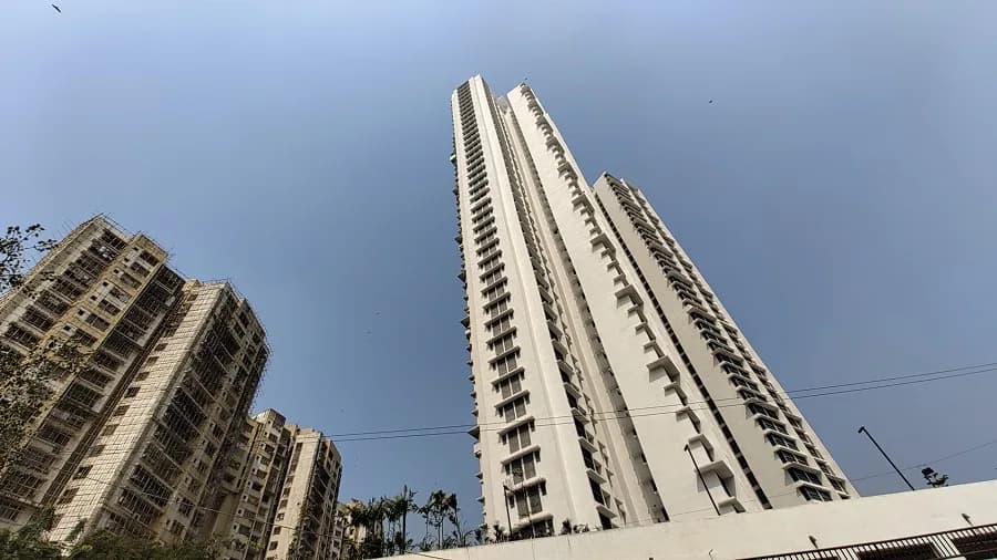 White City, Kandivali East