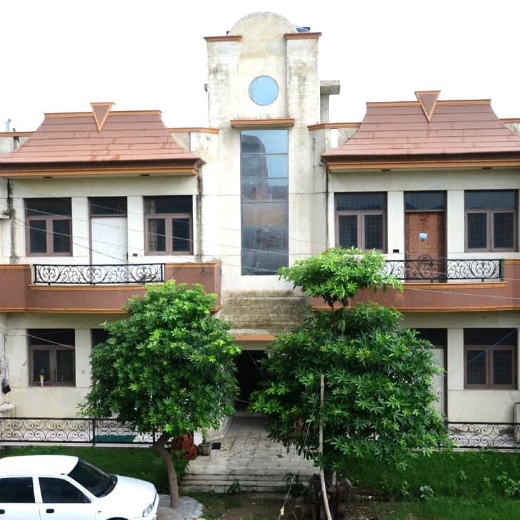 Friends Park Royale, Transport Nagar