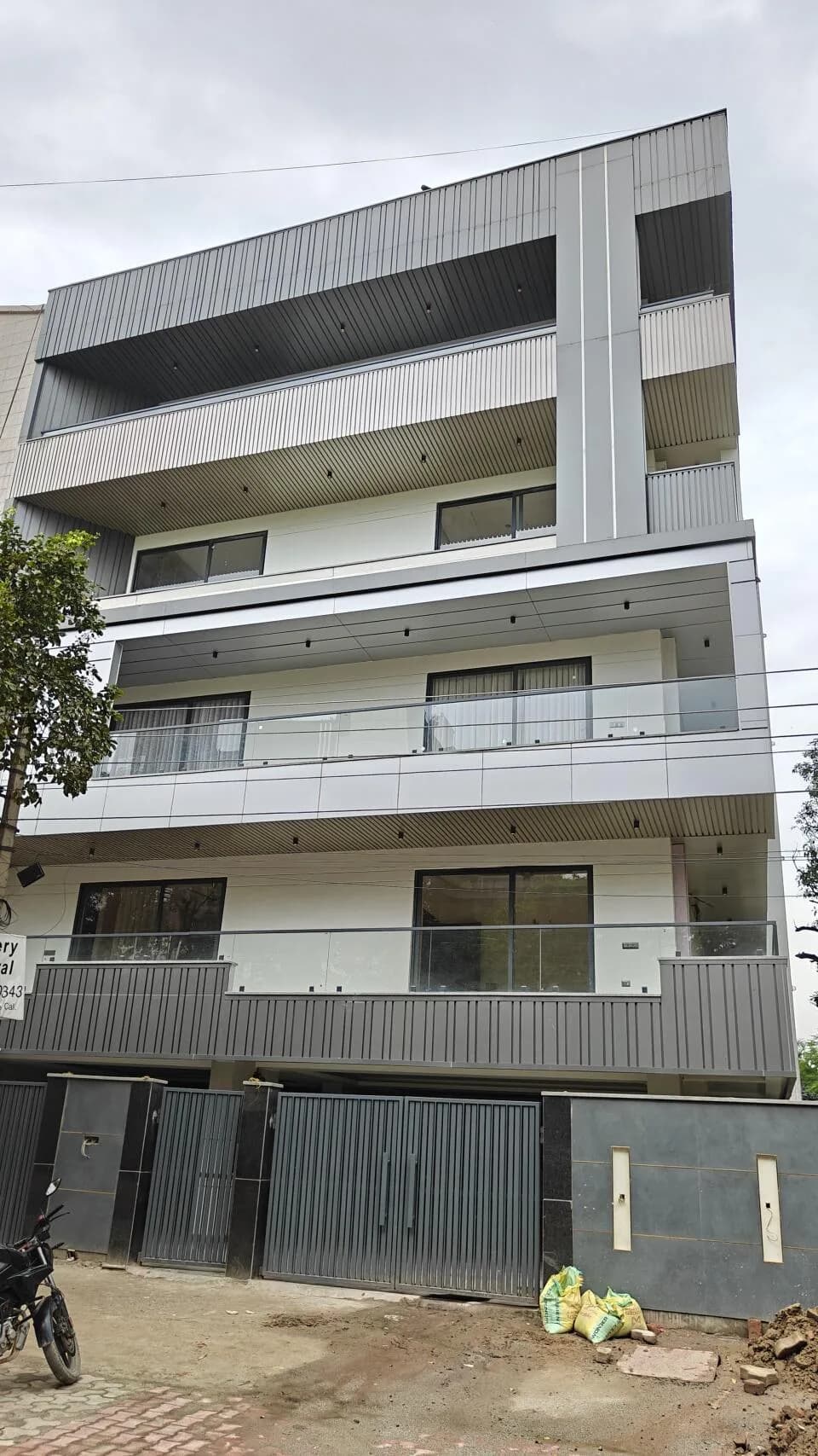 Nikunj Premium Luxury Floors, Indirapuram
