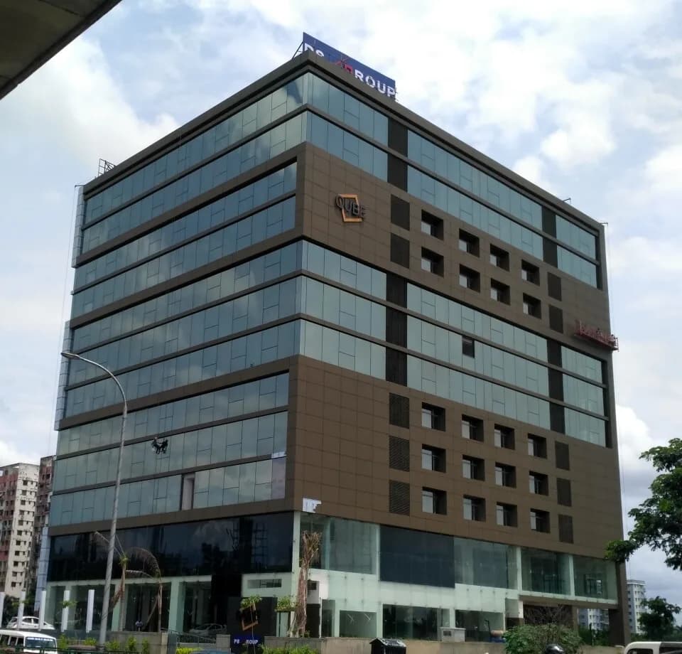 PS Qube, New Town