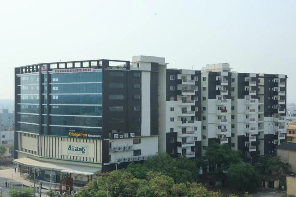 Jackies RK Square, Medipally