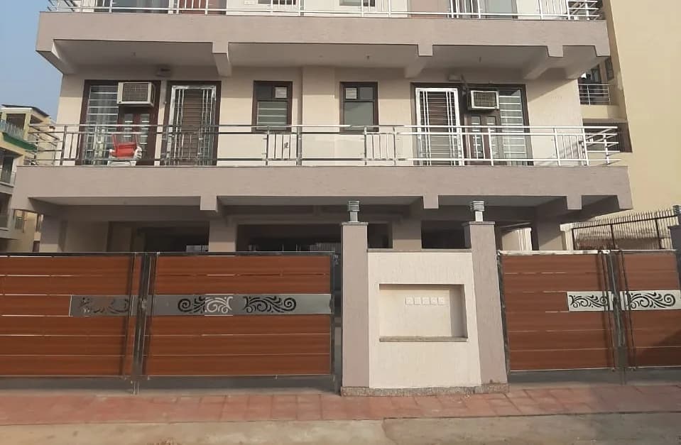 Surendra Homes, Sector 67