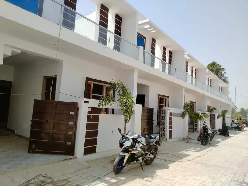 Empire City, Faizabad Road