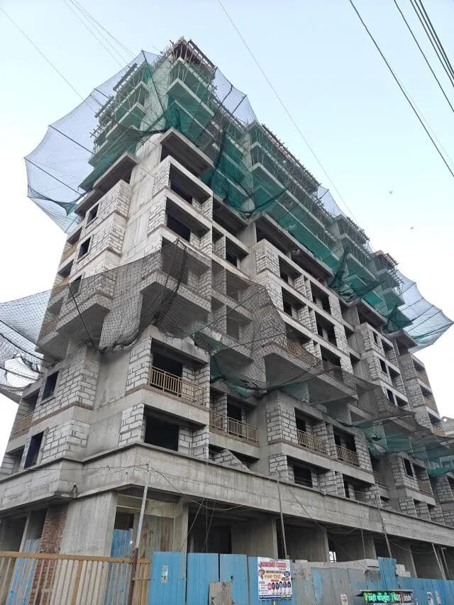 Royale Galaxy, Kalyan East