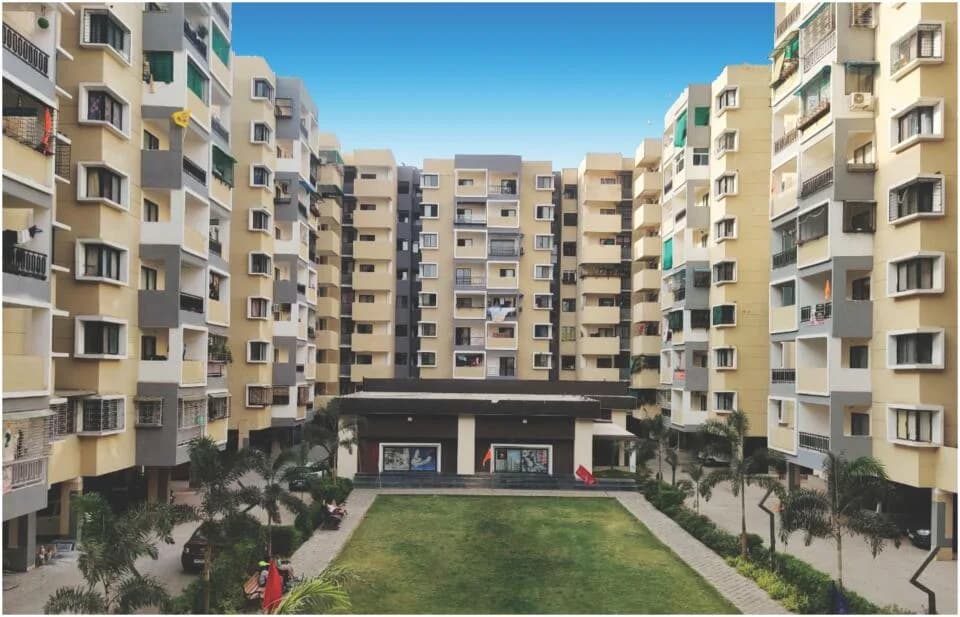 Laabham Residency, Pipliyahana