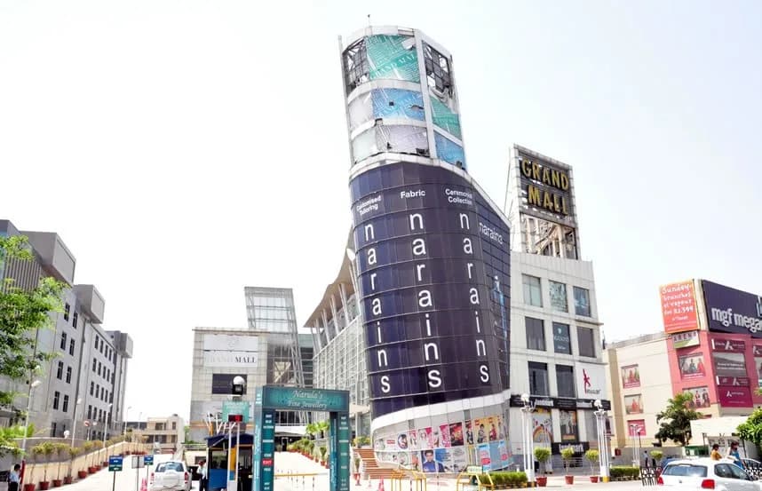 DLF Grand Mall, Saraswati Vihar