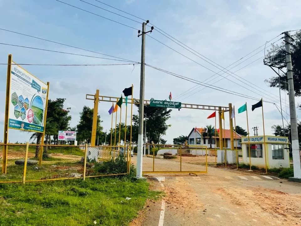 Nisarga Paradise, Yelwala