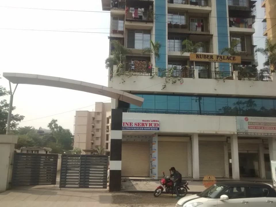 Aastha Kuber Palace, Roadpali