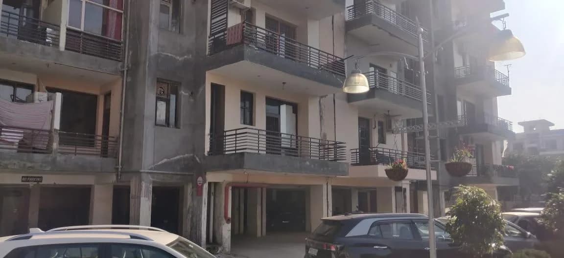 City Heights Dhakoli, Dhakoli