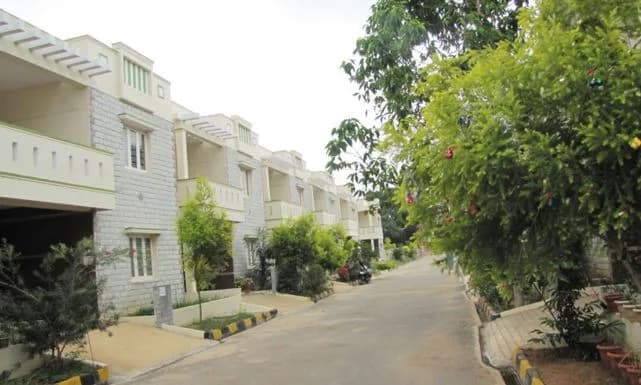 Lake View Golden Nest, Bommasandra