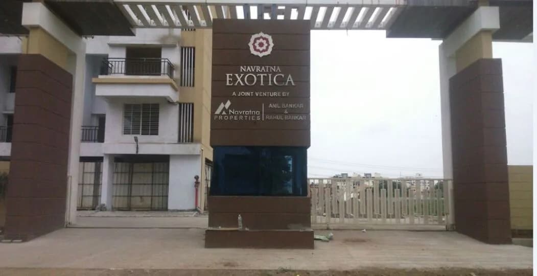 Navratna Exotica, Hadapsar