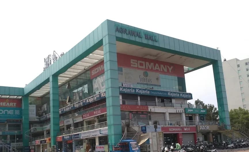 Agrawal Mall, Sola