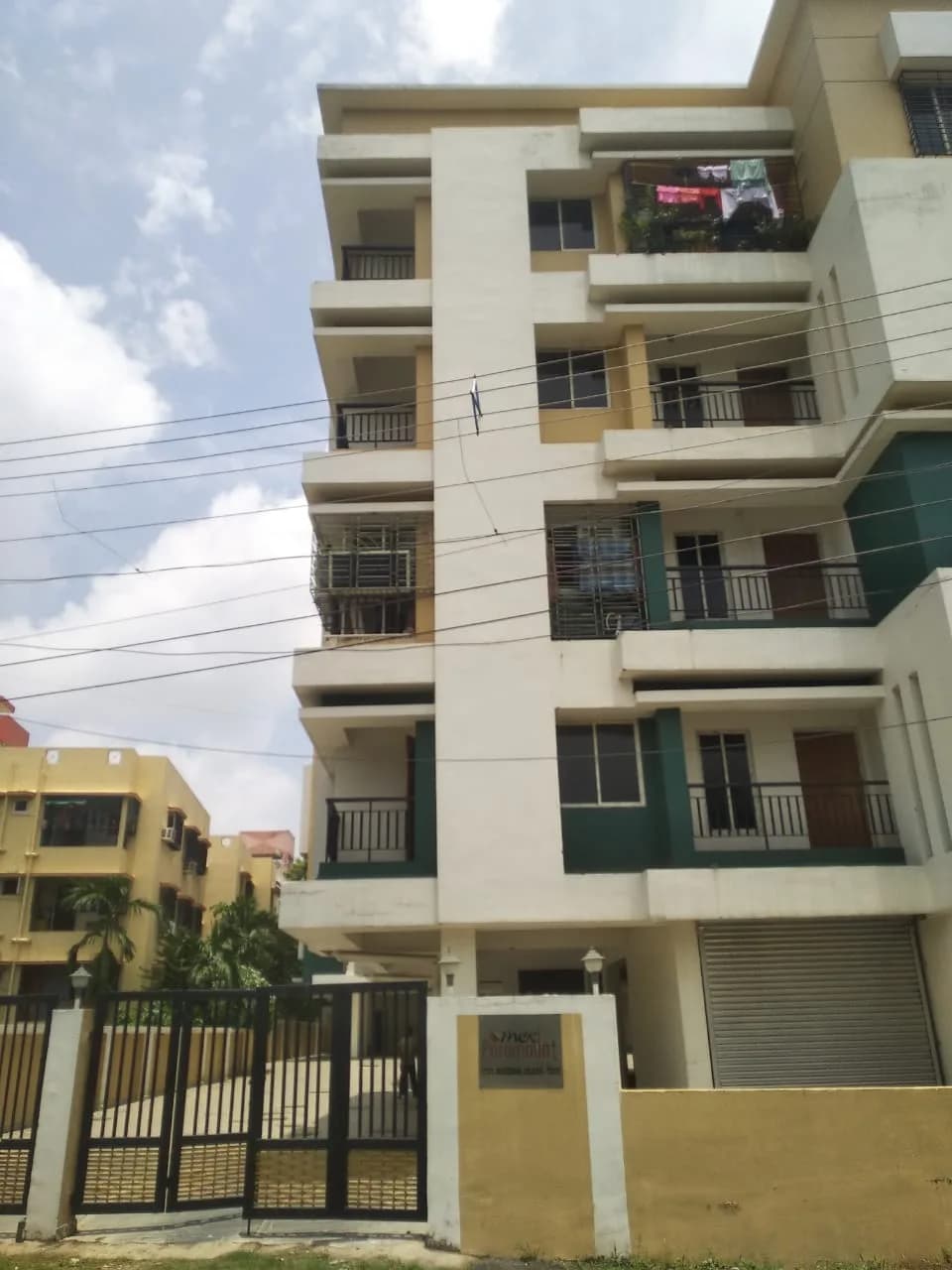 MCK Paramount, Kalikapur