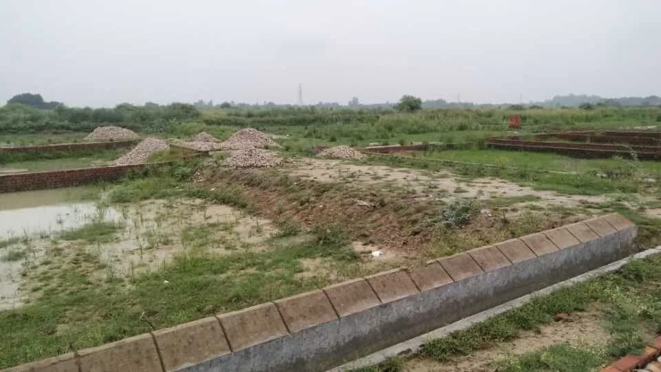 New Sainik Nagar, Amar Shaheed Path
