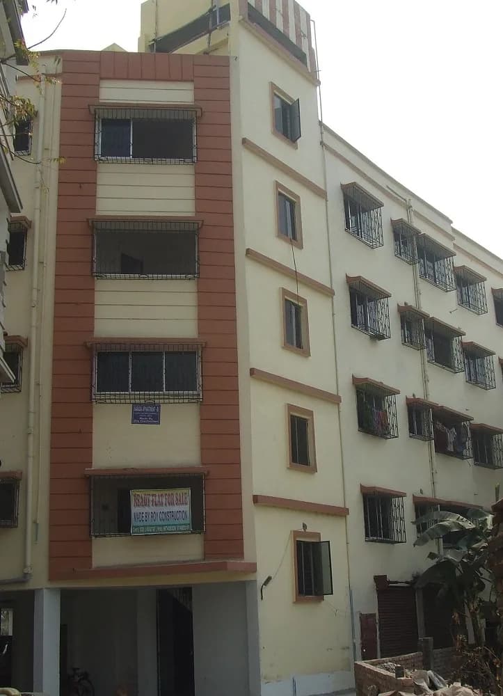 Roy Sarada Apartment, Behala