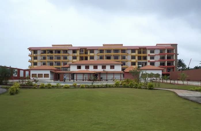 Palacio Grandeza, Velha