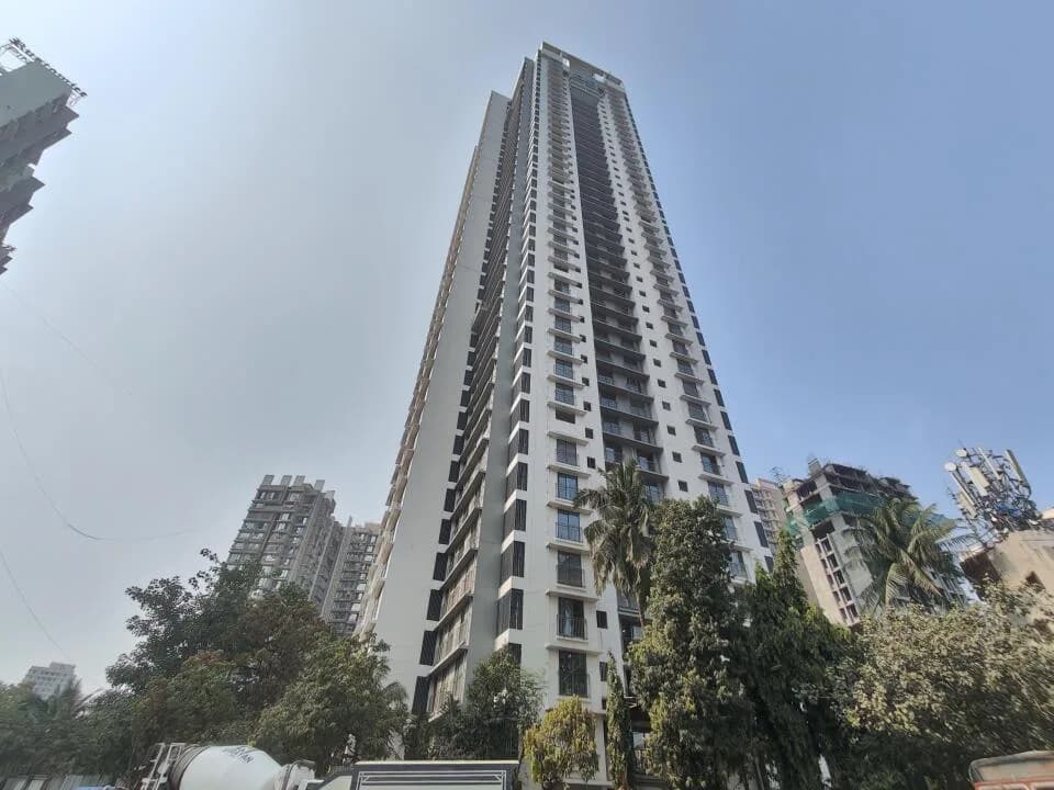 Rustomjee Summit, Rajendra Nagar