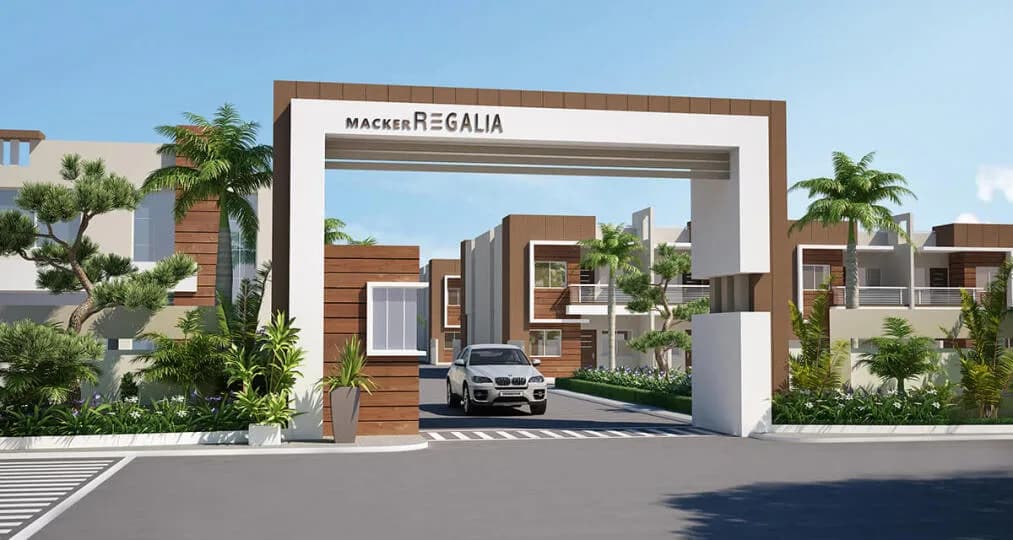 Macker Regalia, Bagli
