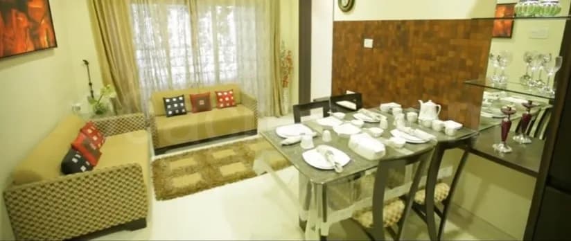 Gaurav Discovery, Malad West